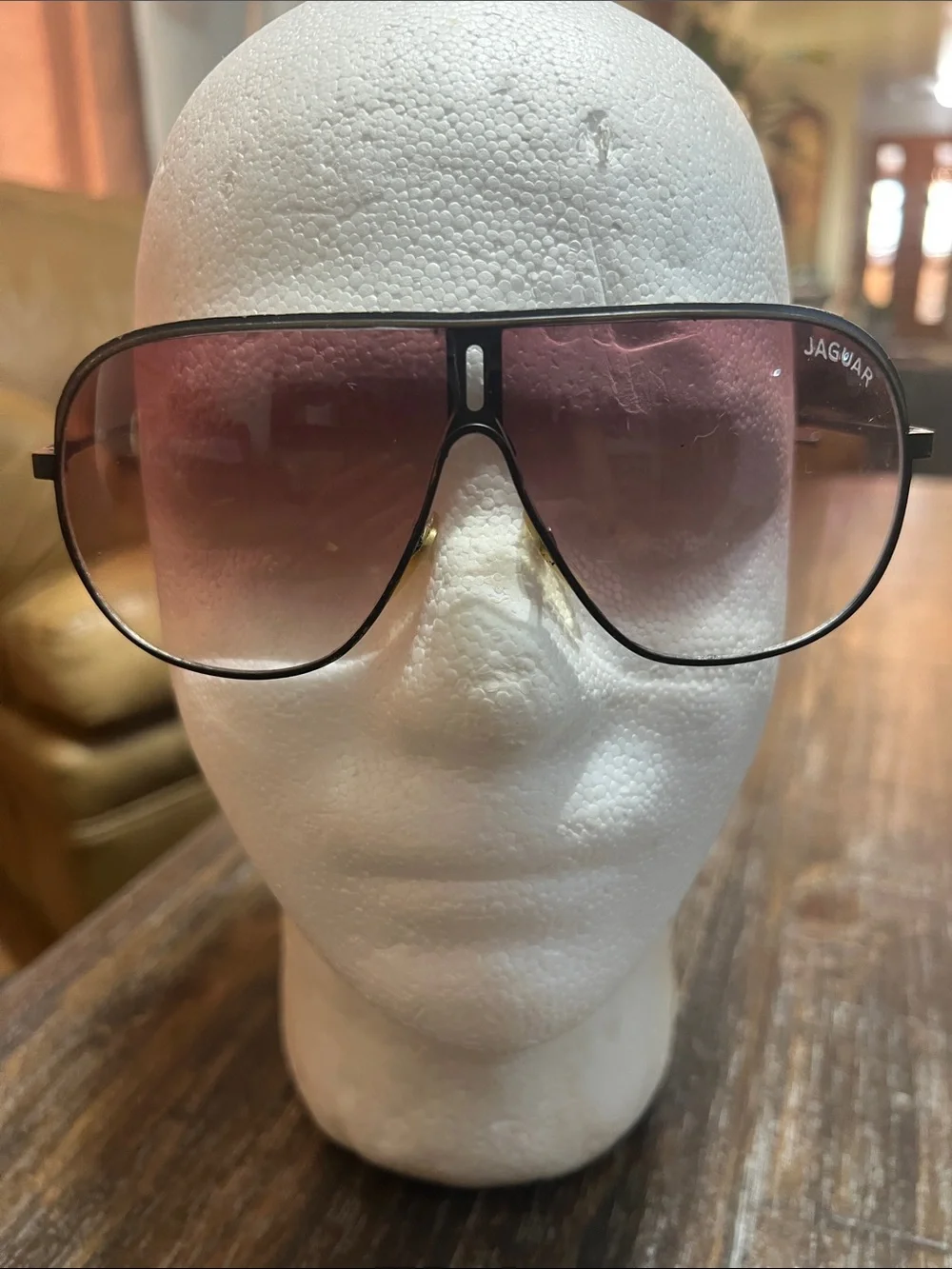 Vintage Jaguar Men’s Aviator Sunglasses with Pink Gradient Lenses